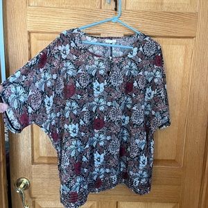 Maurice’s floral, short sleeve, sheer overlay blouse